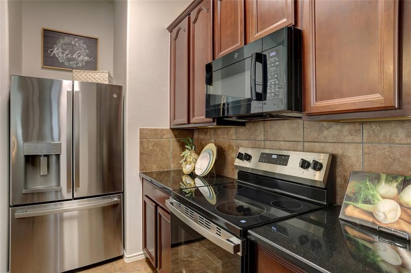 10323 Summit Run Drive, Frisco TX 75035 - Photo 6