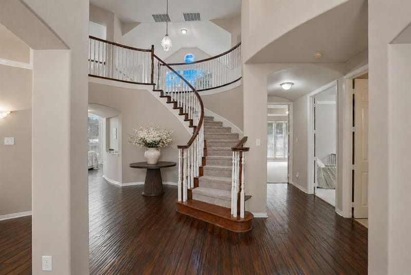 802 Shadybrook Drive, Murphy TX 75094 - Photo 2