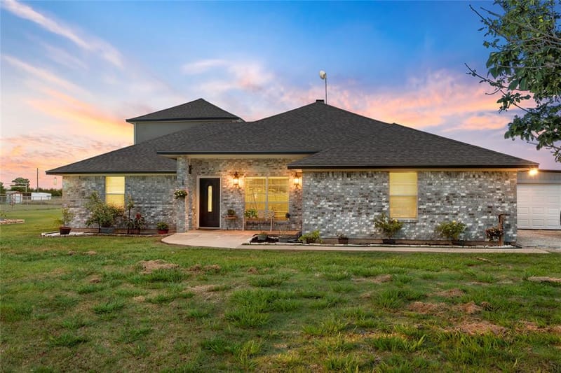5330 Leroy Parkway, West TX 76691