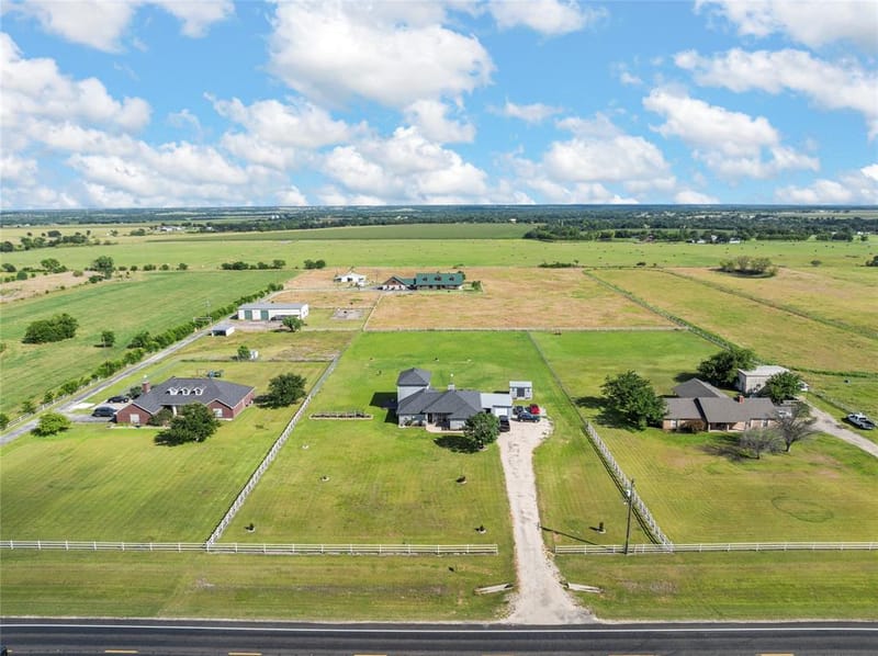 5330 Leroy Parkway, West TX 76691 - Photo 5