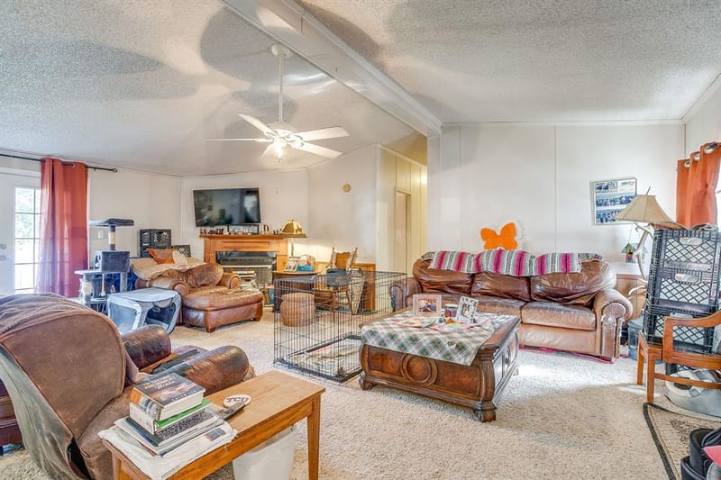 127 Lelon Lane, Springtown TX 76082 - Photo 9
