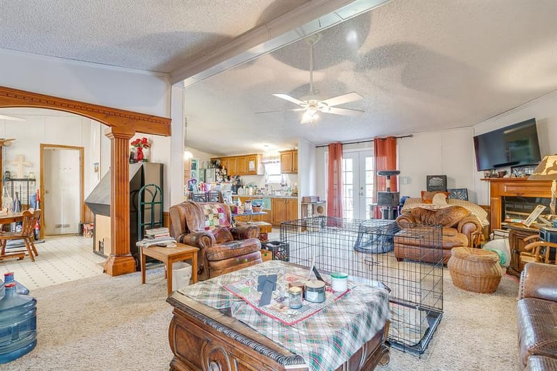 127 Lelon Lane, Springtown TX 76082 - Photo 10