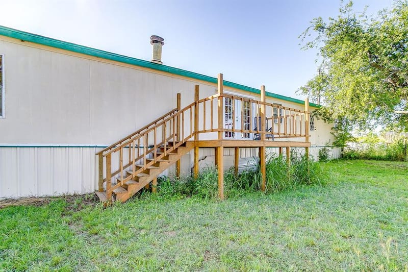 127 Lelon Lane, Springtown TX 76082 - Photo 31