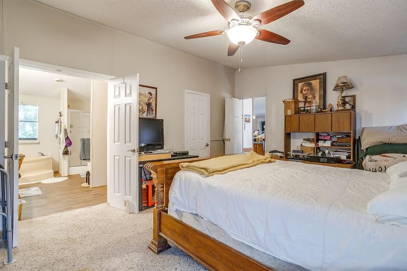 127 Lelon Lane, Springtown TX 76082 - Photo 21