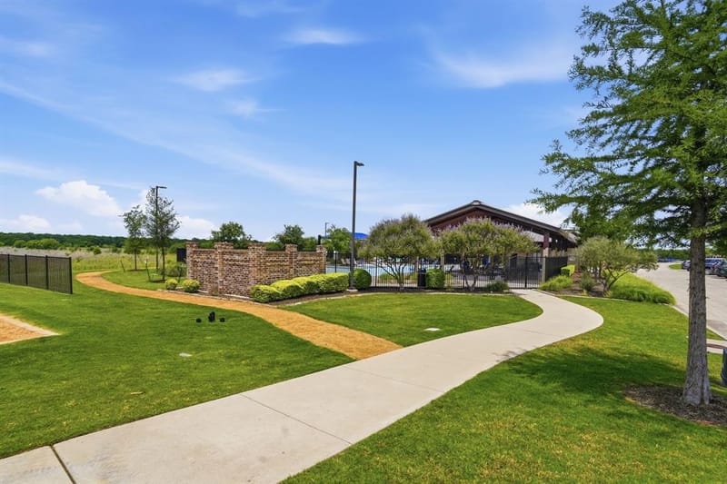 1013 Vernon Drive, Aubrey TX 76227 - Photo 40