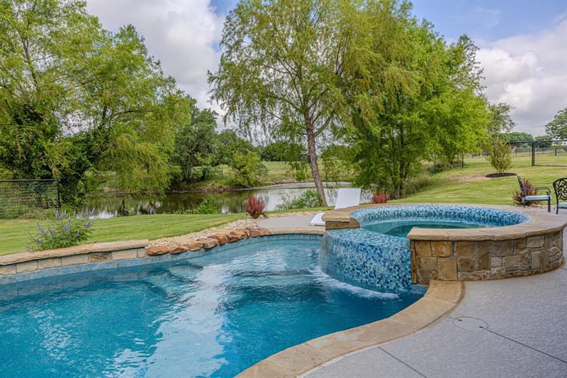401 Spring Valley Road, Weatherford TX 76087 - Photo 8