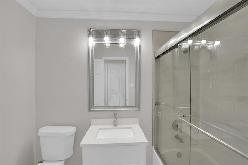 638 Arawe Circle E, Irving TX 75060 - Photo 17