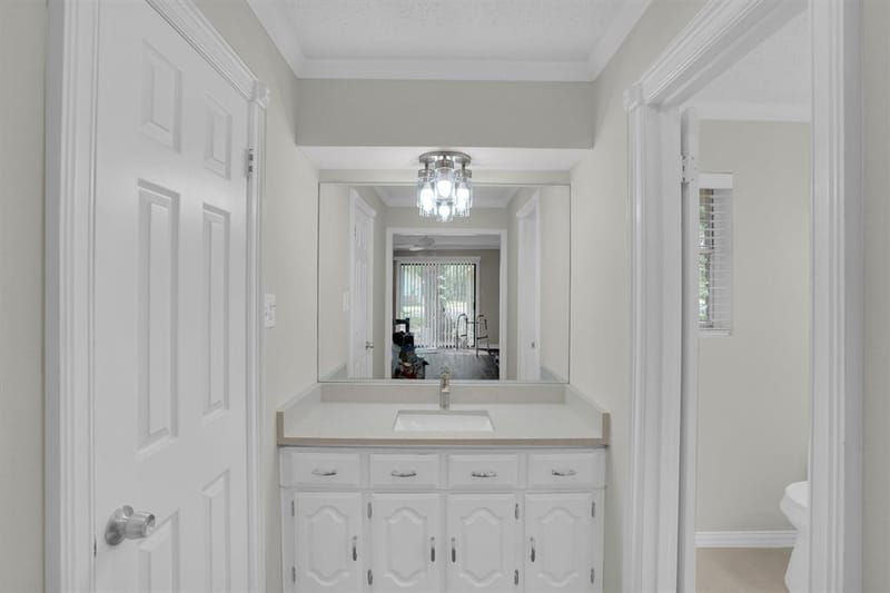 638 Arawe Circle E, Irving TX 75060 - Photo 16