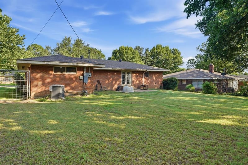 1411 Robin Drive, Sherman TX 75092 - Photo 24