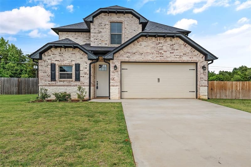 504 Cornerstone, Lindale TX 75771