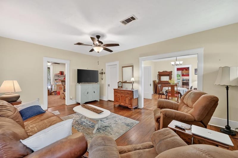 801 S Hall Street, Ennis TX 75119 - Photo 6