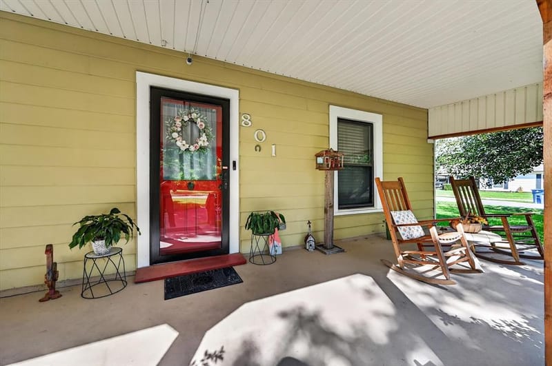 801 S Hall Street, Ennis TX 75119 - Photo 4