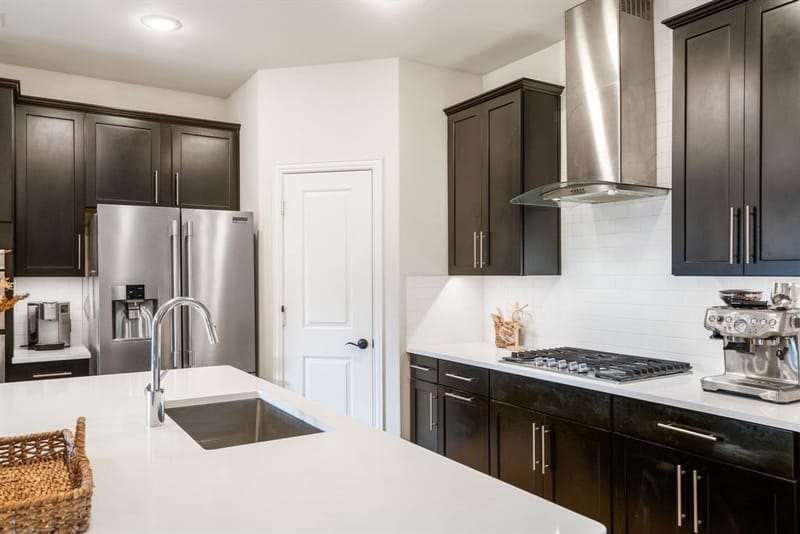 313 Kennewick Drive, Garland TX 75044 - Photo 10
