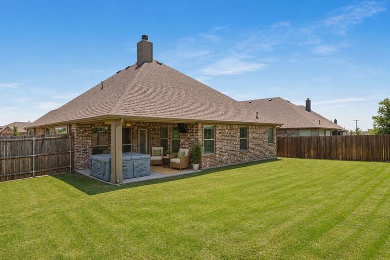 2325 Cambridge Avenue, Anna TX 75409 - Photo 2