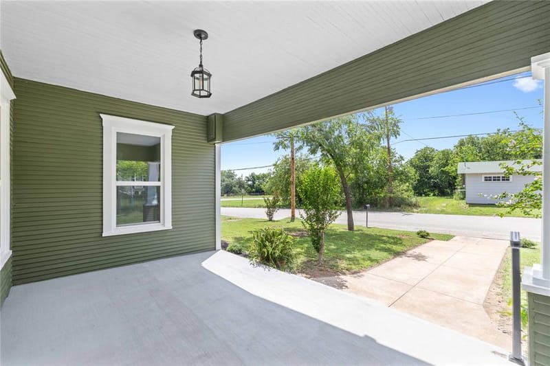 709 Avenue H, Brownwood TX 76801 - Photo 23