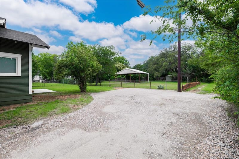 709 Avenue H, Brownwood TX 76801 - Photo 30