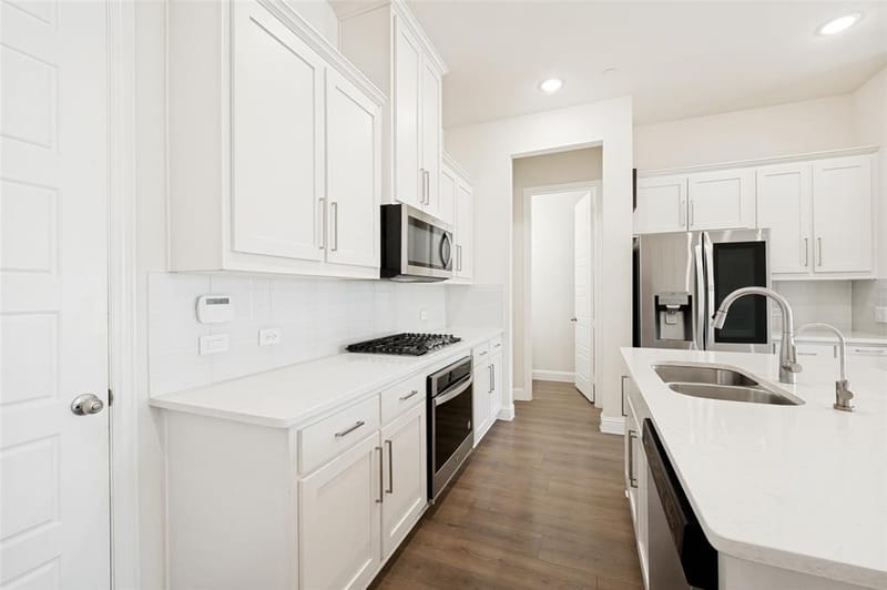 12986 Jk Ojha Street, Farmers Branch TX 75234 - Photo 8