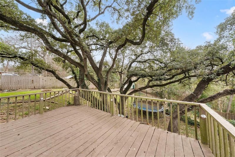 740 Wedgewood Drive, Woodway TX 76712 - Photo 19