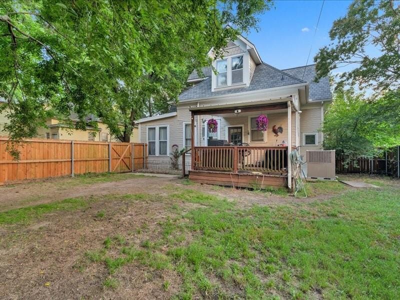 823 S Crockett Street, Sherman TX 75090 - Photo 24