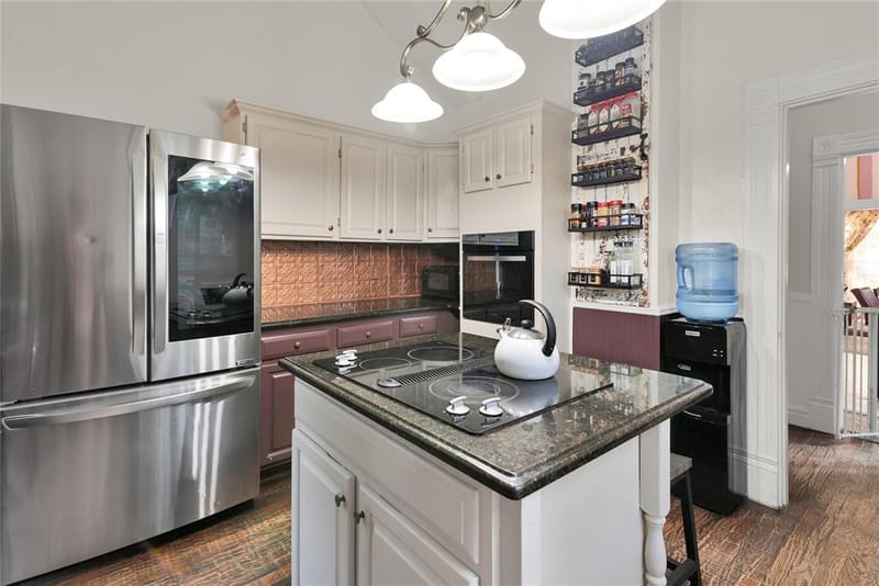 823 S Crockett Street, Sherman TX 75090 - Photo 10