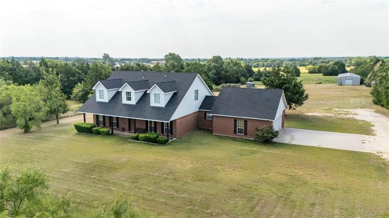 2800 County Road 314, Cleburne TX 76031 - Photo 2