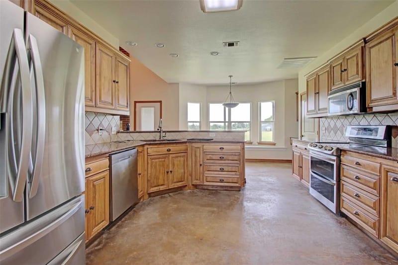 2800 County Road 314, Cleburne TX 76031 - Photo 17