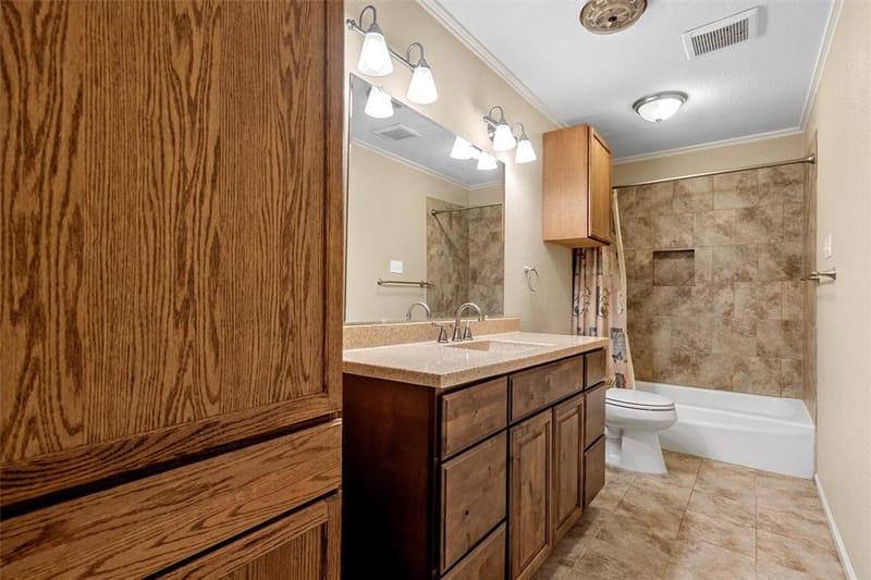 605 N Roberts Street, West TX 76691 - Photo 23