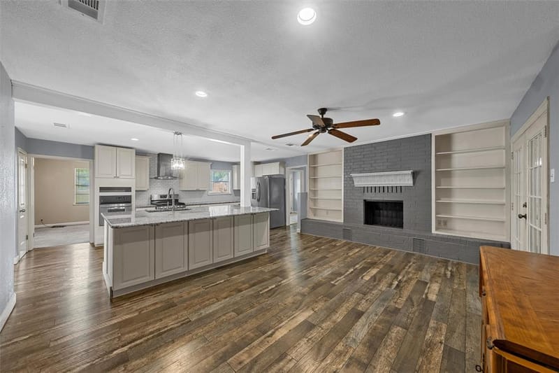 605 N Roberts Street, West TX 76691 - Photo 7