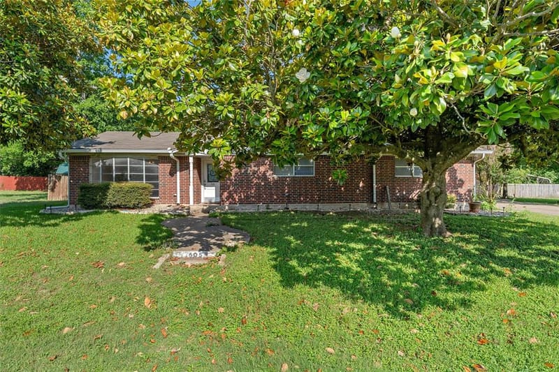 605 N Roberts Street, West TX 76691 - Photo 3