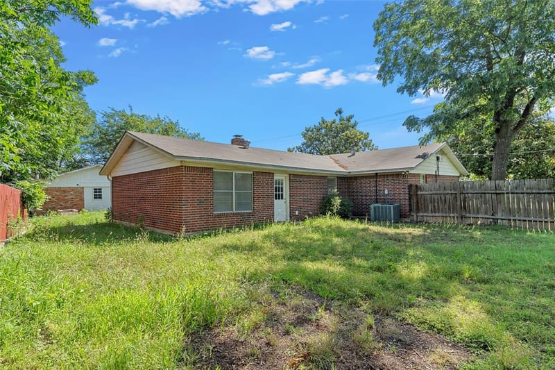 605 N Roberts Street, West TX 76691 - Photo 32