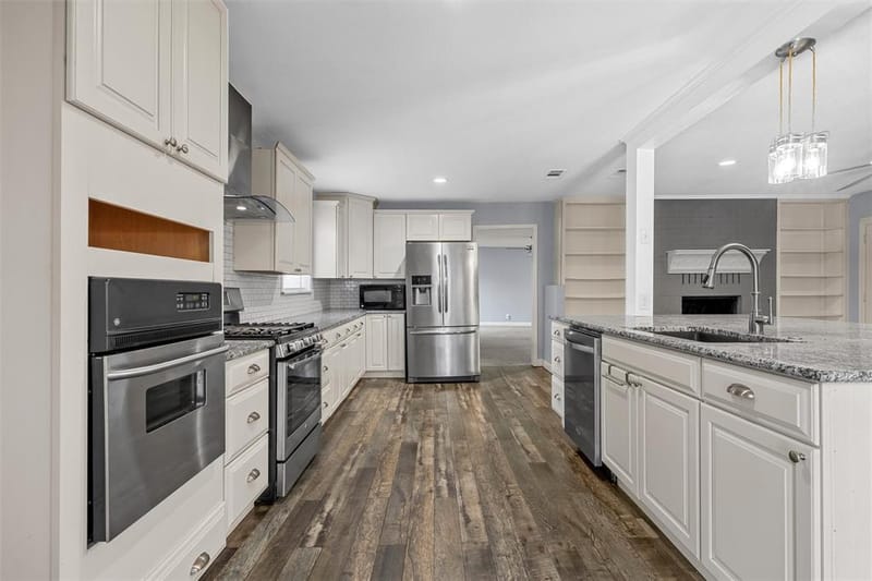 605 N Roberts Street, West TX 76691 - Photo 9