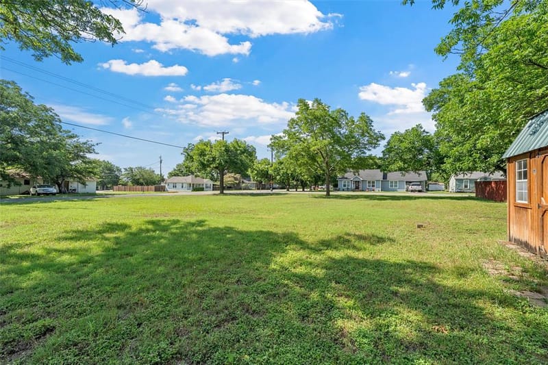 605 N Roberts Street, West TX 76691 - Photo 31