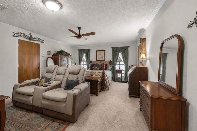 1455 Warrington Court, Fort Worth TX 76112 - Photo 28