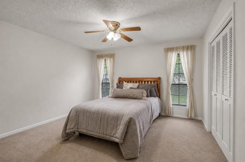 1455 Warrington Court, Fort Worth TX 76112 - Photo 37