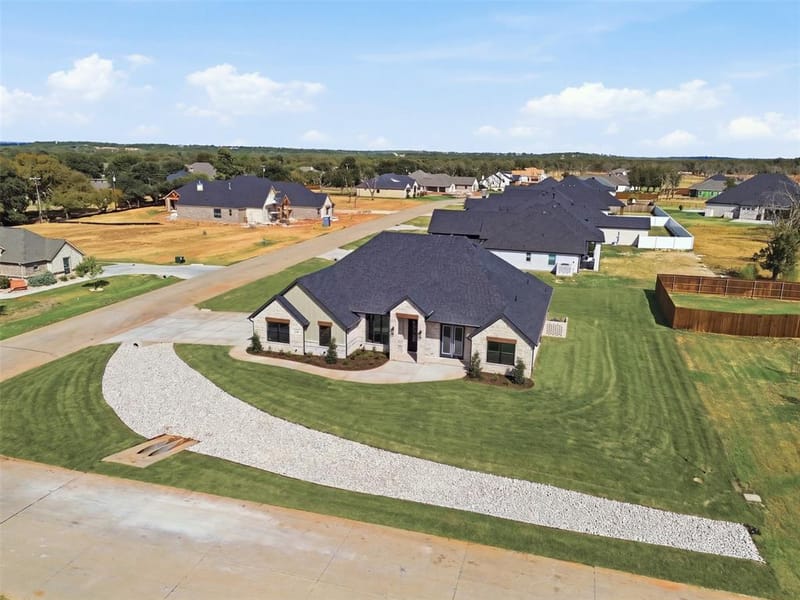 2148 Middlewood Circle, Granbury TX 76049 - Photo 39