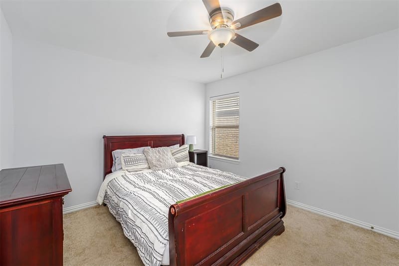5505 Thunder Bay Drive, Fort Worth TX 76119 - Photo 17