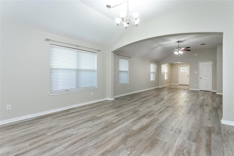 5505 Thunder Bay Drive, Fort Worth TX 76119 - Photo 14