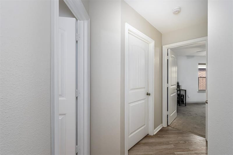 5505 Thunder Bay Drive, Fort Worth TX 76119 - Photo 11