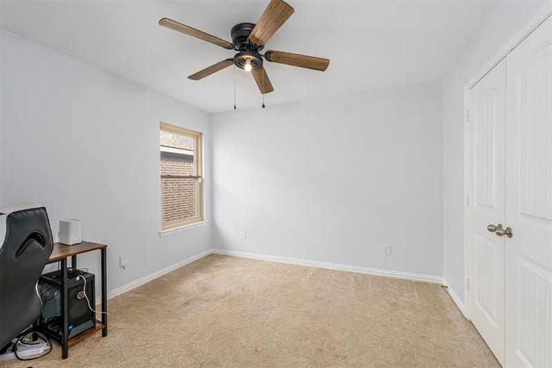 5505 Thunder Bay Drive, Fort Worth TX 76119 - Photo 25