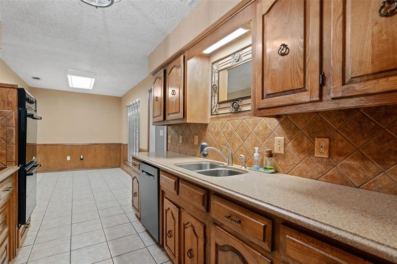 2005 Prince John Drive, Grand Prairie TX 75050 - Photo 13