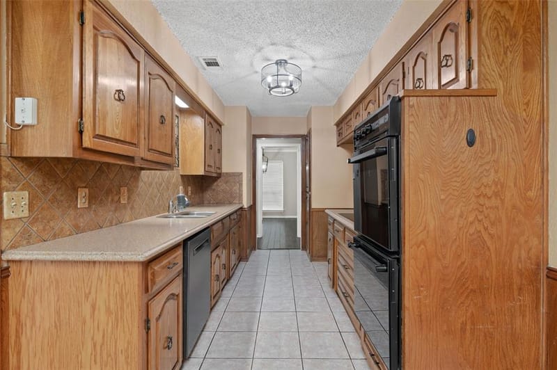 2005 Prince John Drive, Grand Prairie TX 75050 - Photo 15