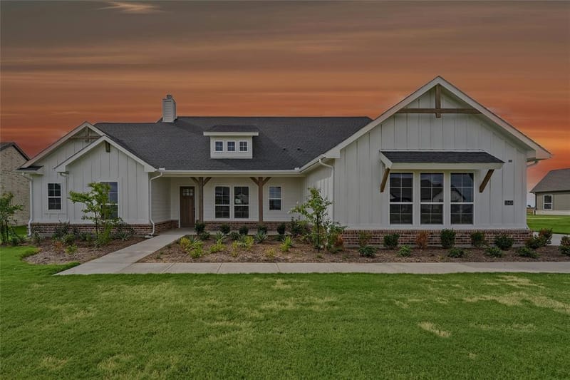 12413 Hornfels Drive, Krum TX 76249 - Photo 36
