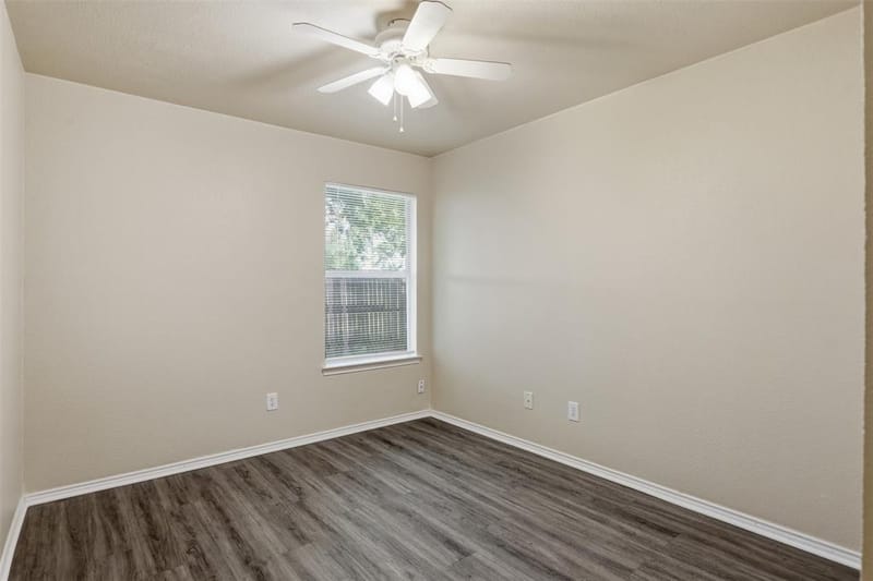 1452 Pine Lane, Fort Worth TX 76140 - Photo 9