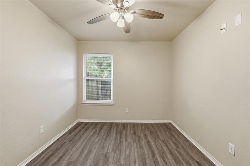 1452 Pine Lane, Fort Worth TX 76140 - Photo 10