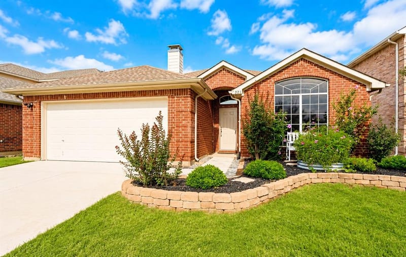 2821 Watercress Drive, Little Elm TX 75068 - Photo 2