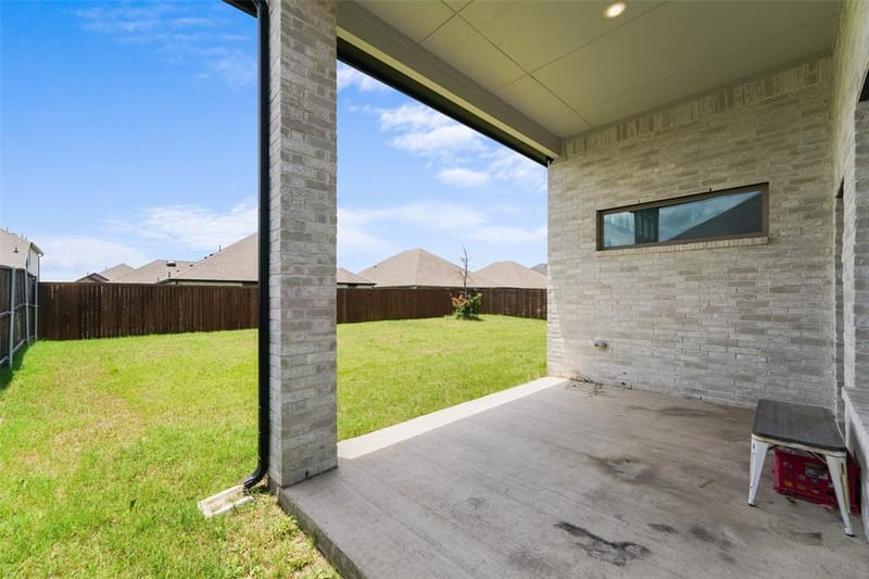 302 Coyote Creek Drive, Lavon TX 75166 - Photo 32
