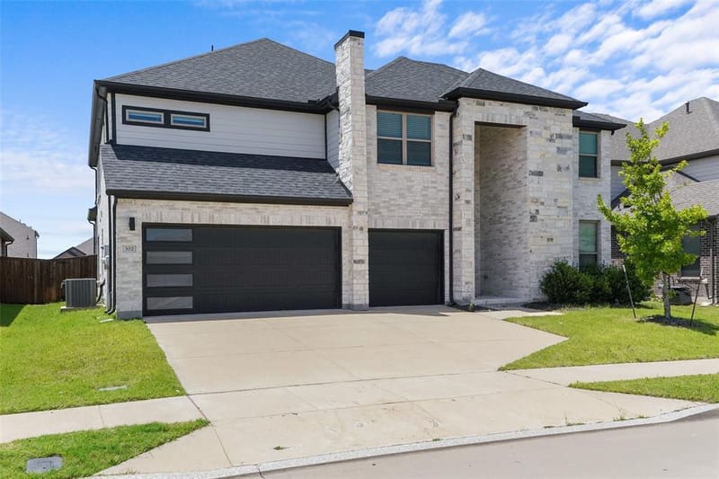 302 Coyote Creek Drive, Lavon TX 75166 - Photo 4