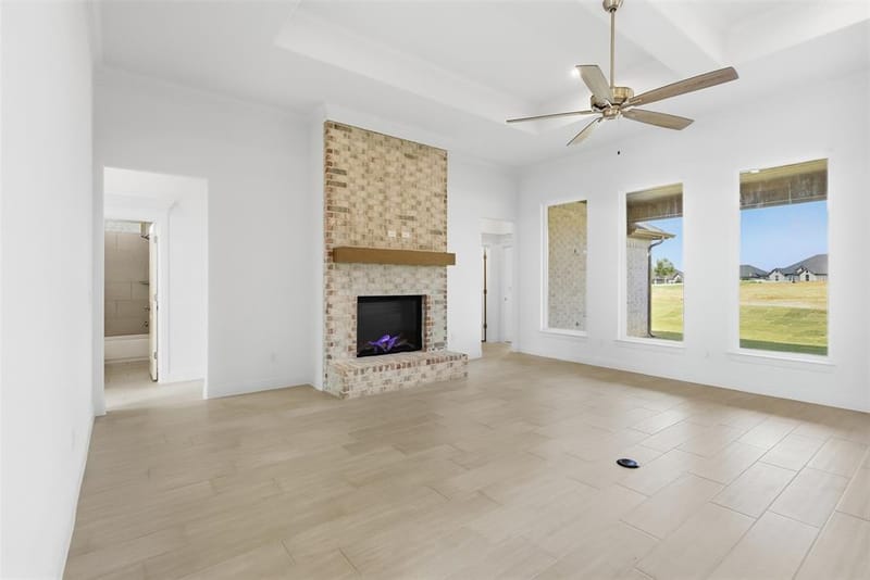 2120 Middlewood Circle, Granbury TX 76049 - Photo 9