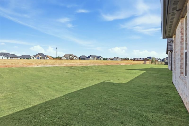 2120 Middlewood Circle, Granbury TX 76049 - Photo 39