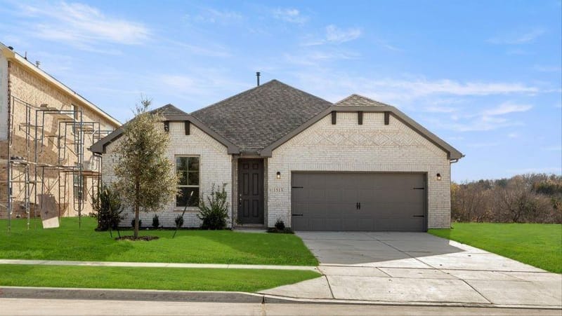 1420 Elle Lane, Aubrey TX 76227